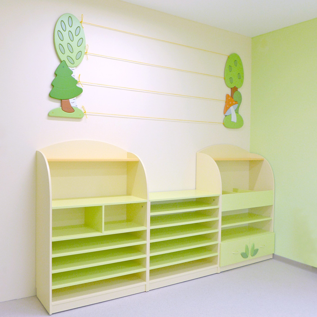 Provázková nástěnka Pampelišky